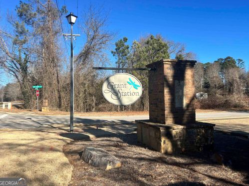 5848 Ridgedale Ct, Gainesville GA 30506-6946 exterior