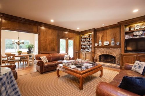 1552 Barrington Ct, Atlanta GA exterior