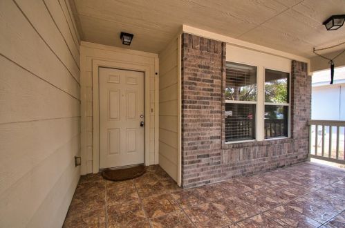 605 Colonial Park Blvd, Austin TX  78745-1788 exterior