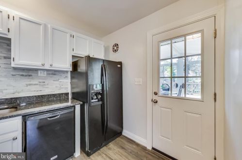 6401 Edsall Rd, Alexandria VA  22312-6411 exterior