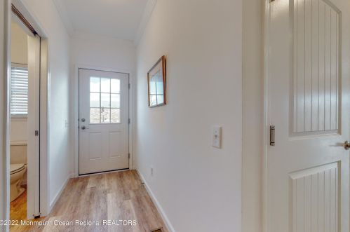 207 South Ct, Lavallette, NJ 08735-3112