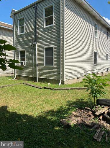 43 Christoph Ave, Trenton, NJ 08618-4109