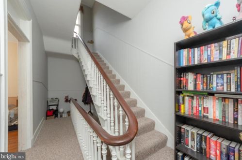 113 Walnut St, Lancaster PA 17602-2451 exterior