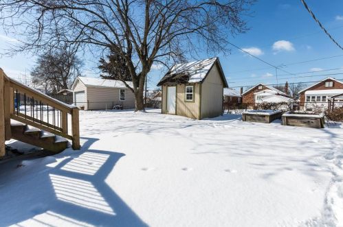 9329 Althea Ave, Saint Louis MO 63123-4421 exterior