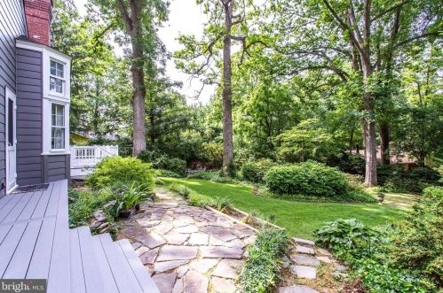 4 Argyle St, Rockville MD 20850-4417 exterior