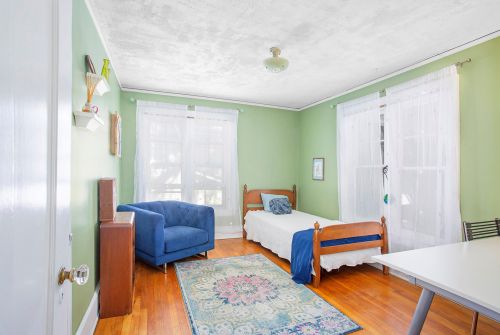 800 Sigsbee St, Grand Rapids MI 49506-2536 exterior