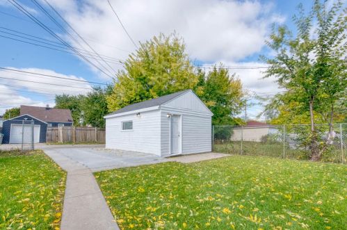 4167 47th St, Milwaukee WI  53216-1528 exterior