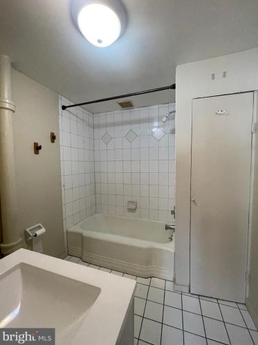 10 Upland Ave, Chester PA 19015-2445 exterior