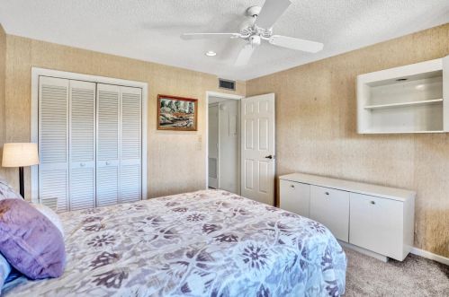 11217 Aspen Gln Dr, Boynton Beach FL 33437-1835 exterior