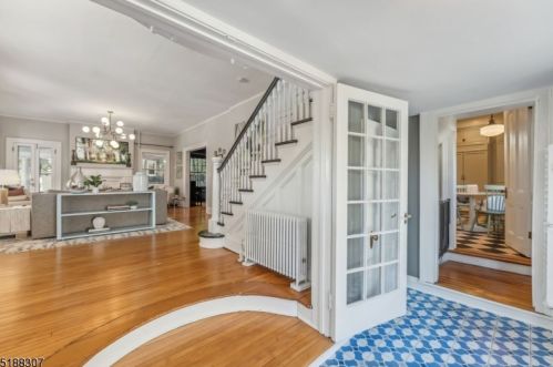 10 Prospect Ave, Montclair NJ  07042-1915 exterior