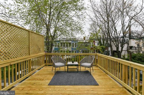 1427 Parkwood Pl, Washington DC  20010-3218 exterior