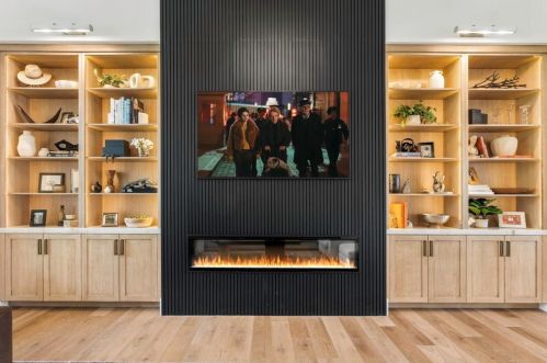 33218 Waltham Xing, Fulshear TX 77441-4205 exterior