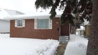 4724 81st St, Milwaukee, WI 53220-4212