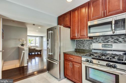 12409 Connecticut Ave, Silver Spring MD 20906-4305 exterior