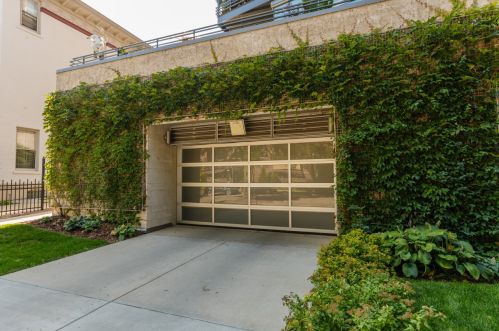 1111 Marshall St, Milwaukee WI  53202-3330 exterior