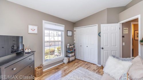 22158 Edgewater, Novi MI  48375-5014 exterior