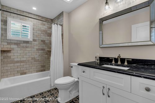 302 Trenton Ave, Point Pleasant Beach NJ 08742-2529 exterior