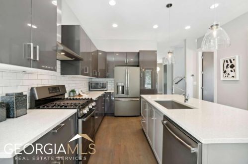 1024 Manigault St, Atlanta GA 30300 exterior