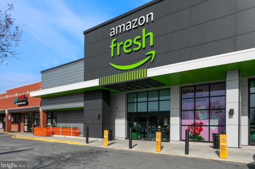 7513 Cross Gate Ln, Alexandria VA 22315-4619 exterior