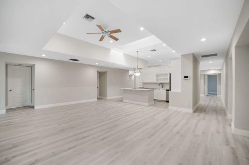 3997 5 Ave, Boca Raton FL 33432-6073 exterior