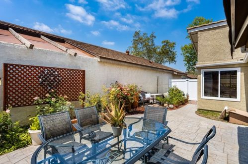 14402 Raintree Rd, Tustin CA  92780-6930 exterior