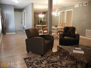 1323 Br Dr, Tucker GA  30084-1276 exterior