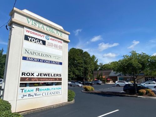 1639 Crestline Dr, Atlanta GA  30345-3820 exterior