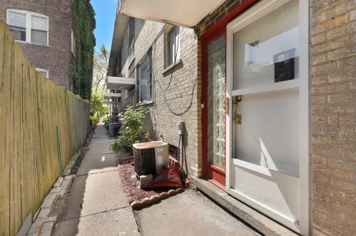 7419 Winchester Ave, Chicago IL 60626-1512 exterior