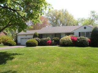 200 Adamsville Rd, Bridgewater NJ  08807-3110 exterior