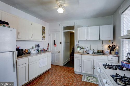 404 Ross St, Lancaster PA 17602-1944 exterior