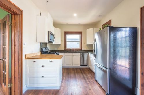 2023 2nd St, Austin TX 78702-4312 exterior