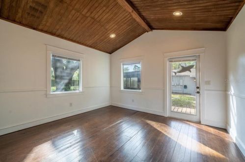 4711 Bay View Ave, Tampa FL 33611-1127 exterior