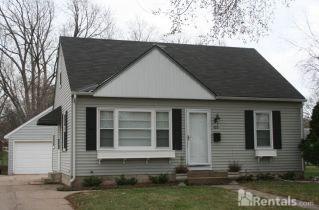 423 Jefferson Ave, Hopkins MN  55343-8444 exterior