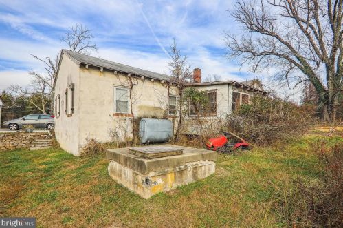 211 Ednor Rd, Silver Spring MD 20905-5134 exterior