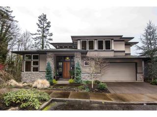 6643 Meridian Ridge Dr, Portland, OR 97210-6600