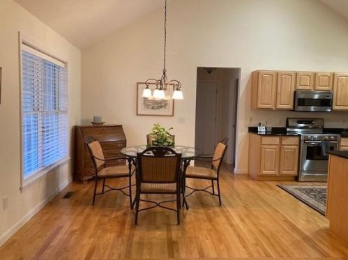 5 Fiddlehead Cir, Concord NH 03304-3730 exterior