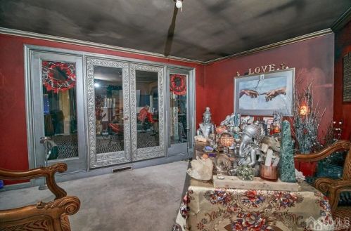 1610 Oak Tree Rd, Iselin NJ 08830-1540 exterior