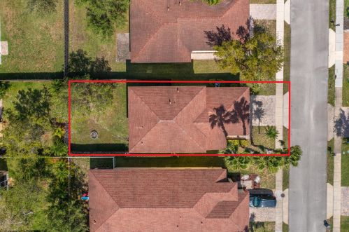 9500 Portside Dr, Fort Pierce FL  34945-3313 exterior