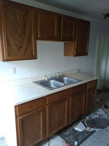 6433 Centre Ave, Pittsburgh PA 15206-3883 exterior