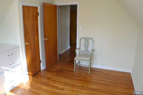 728 Grove Ave, Cliffside Park NJ  07010-2008 exterior