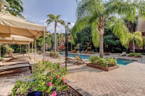 2411 Horatio St, Tampa FL 33609-3367 exterior