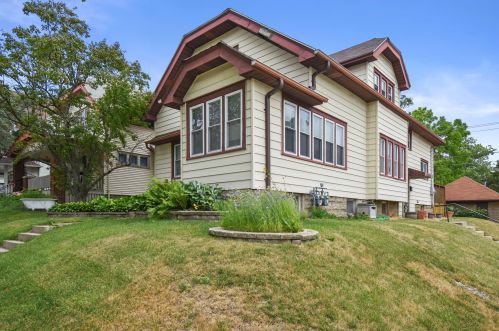 976 58, Milwaukee WI 53214-3367 exterior