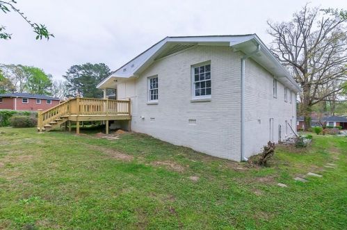 2699 Lincoln Ct, Atlanta GA 30318-6133 exterior