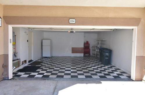 2354 Sunningdale Dr, Tustin CA  92782-1086 exterior