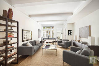 317 89th St, New York NY  10024-2137 exterior