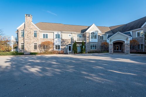 905 Fairy Chasm Rd, Milwaukee WI 53217-1666 exterior