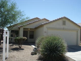 2031 Escuda Rd, Phoenix AZ  85050-1334 exterior