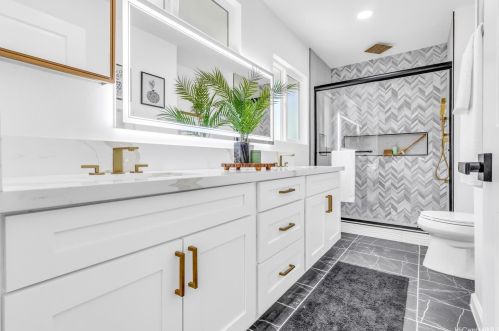 6847 Niumalu Loop, Honolulu HI 96825-1642 exterior