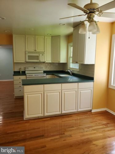 15000 Wellwood Rd, Silver Spring, MD 20905-5752