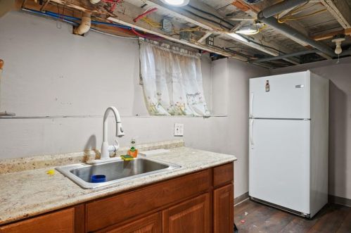 203 Burnside Ave, Woonsocket RI 02895-2188 exterior